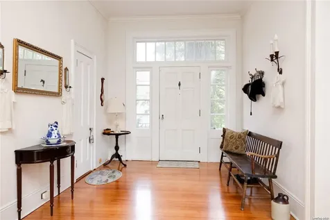 1 Lilac Drive Stony Brook NY 11790