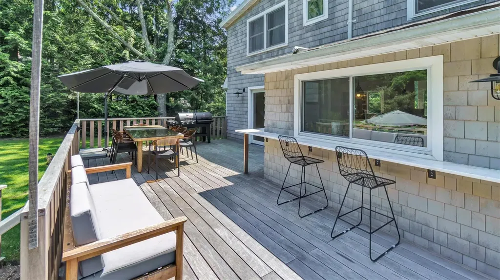 18 Bay View Road Southampton NY 11968