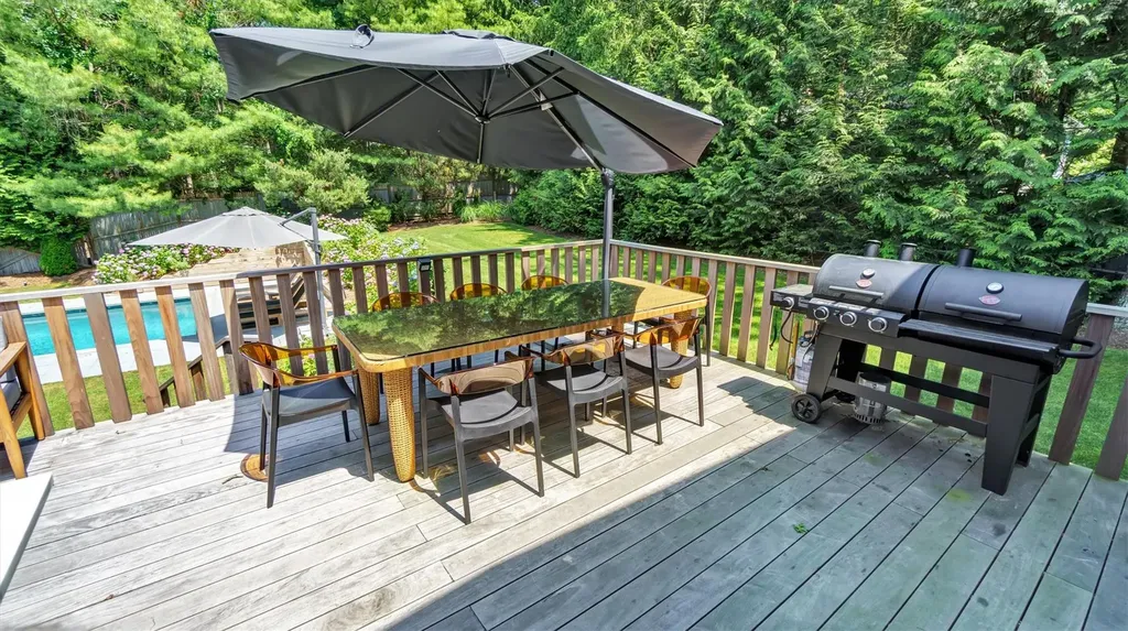 18 Bay View Road Southampton NY 11968