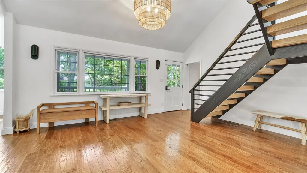 18 Bay View Road Southampton NY 11968