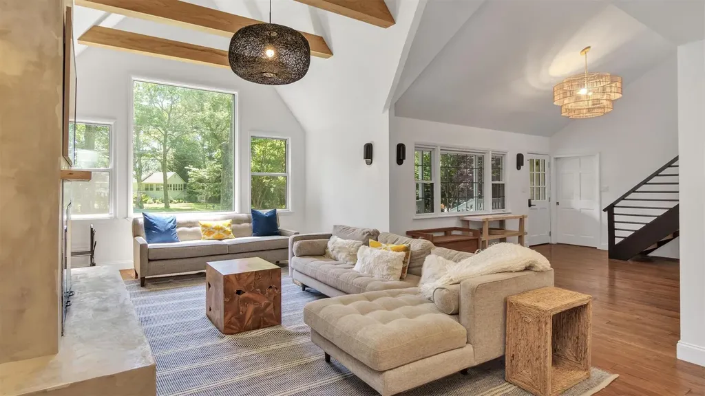 18 Bay View Road Southampton NY 11968