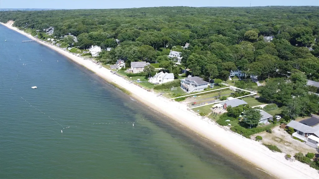 18 Bay View Road Southampton NY 11968