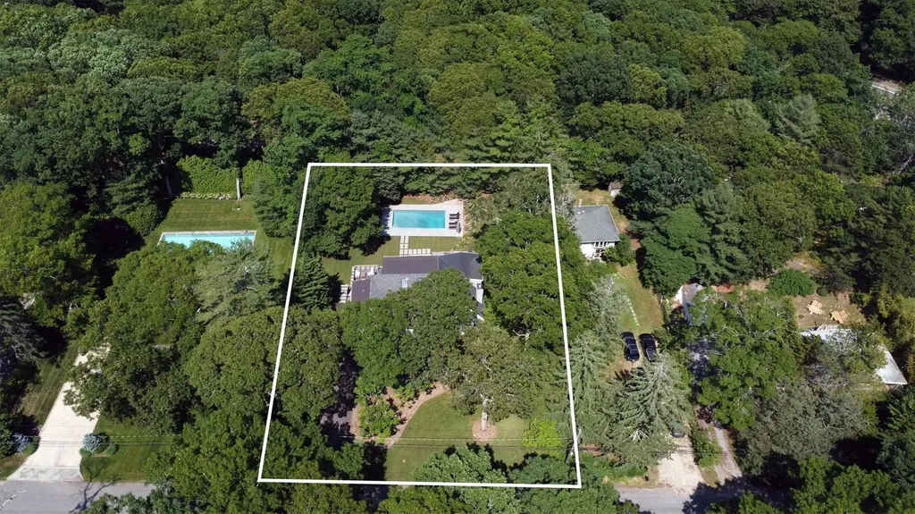 18 Bay View Road Southampton NY 11968
