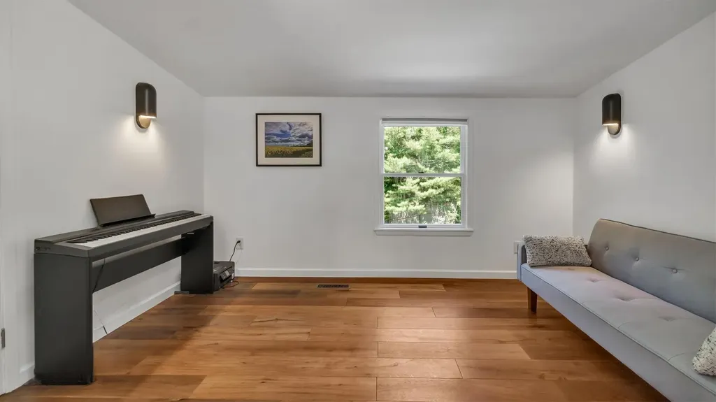 18 Bay View Road Southampton NY 11968