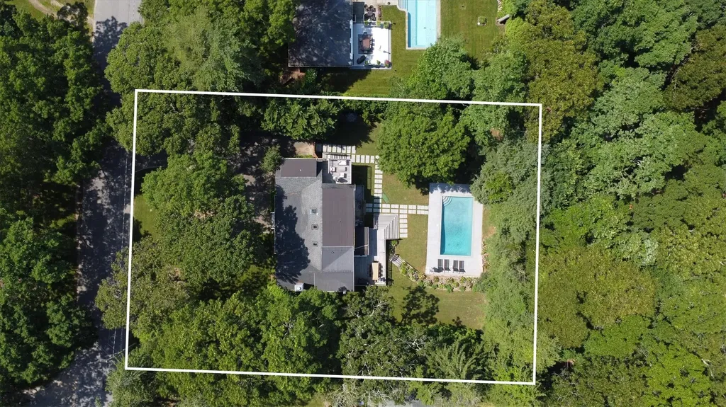 18 Bay View Road Southampton NY 11968