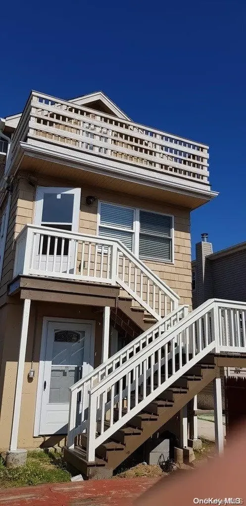 254 Arthur Street Freeport NY 11520