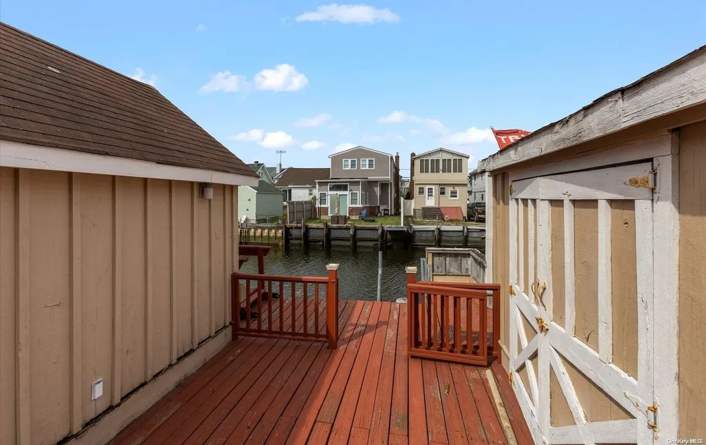 254 Arthur Street Freeport NY 11520
