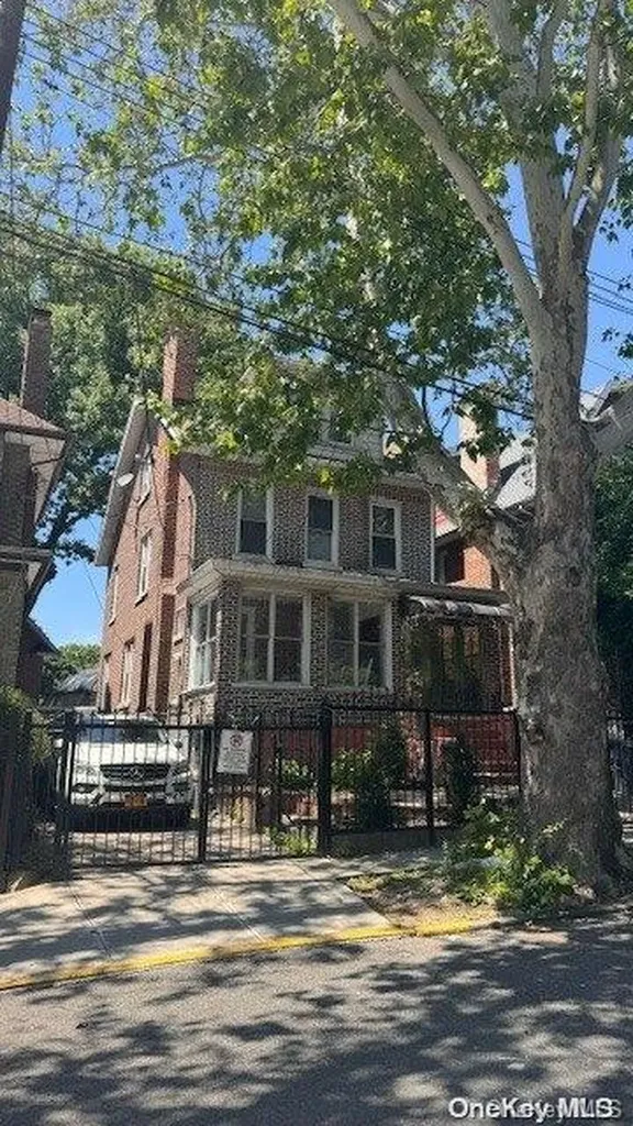 1955 Andrews Avenue Bronx NY 10453