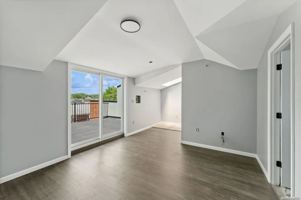 37-06 Francis Lewis Boulevard Bayside NY 11361
