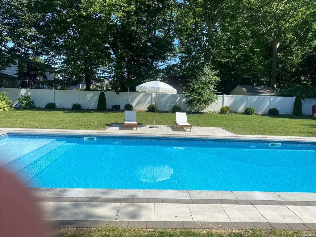 33 Circle Drive Jamesport NY 11947