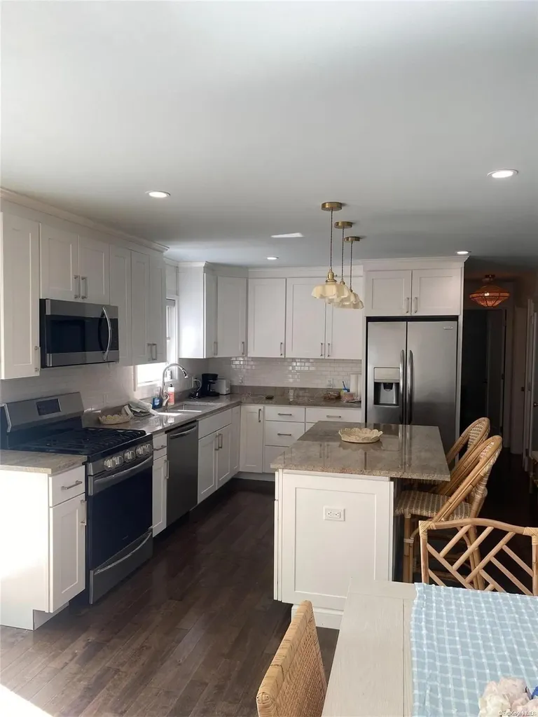 33 Circle Drive Jamesport NY 11947