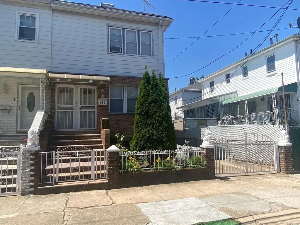 912 E 89th Street Brooklyn NY 11236