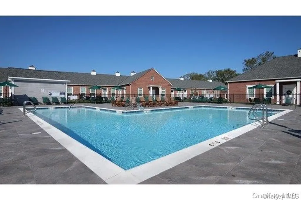 75 Circle Drive Central Islip NY 11722