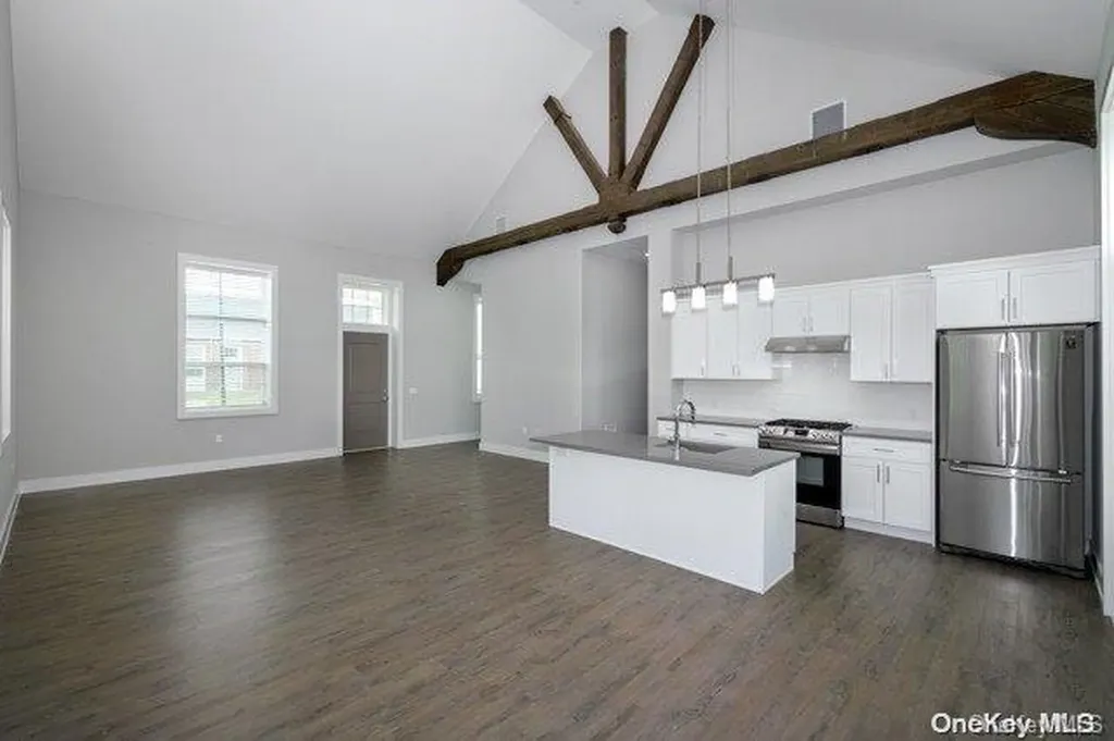75 Circle Drive Central Islip NY 11722