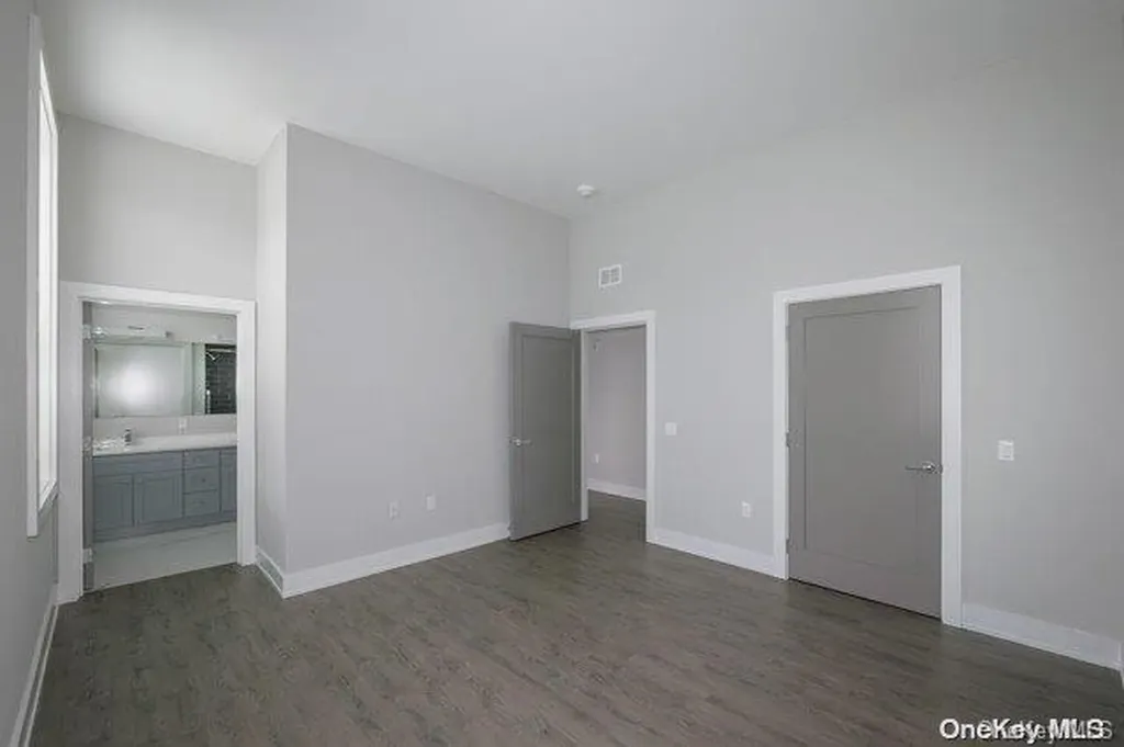 75 Circle Drive Central Islip NY 11722
