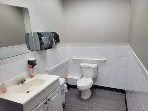 105-50 -52 Cross Bay Boulevard Ozone Park NY 11417