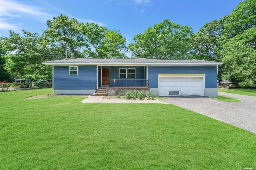 34 Judith Drive Coram NY 11727