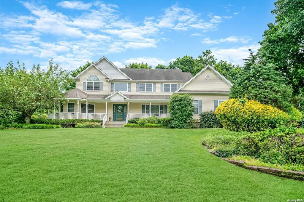 4 Brian Lane Mount Sinai NY 11766