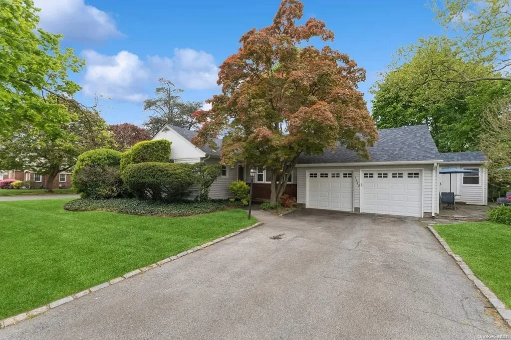 1362 Anna Place North Baldwin NY 11510
