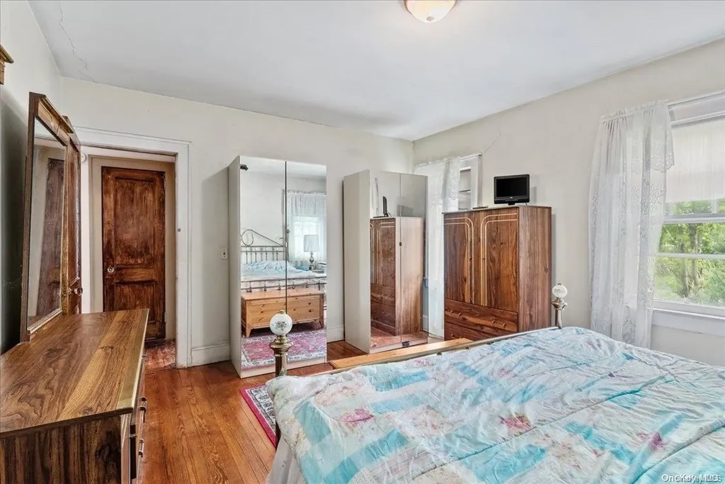 39 Wilson Place Freeport NY 11520