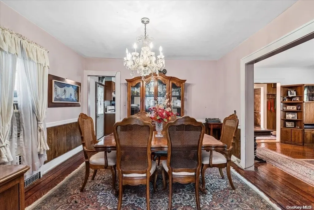 39 Wilson Place Freeport NY 11520