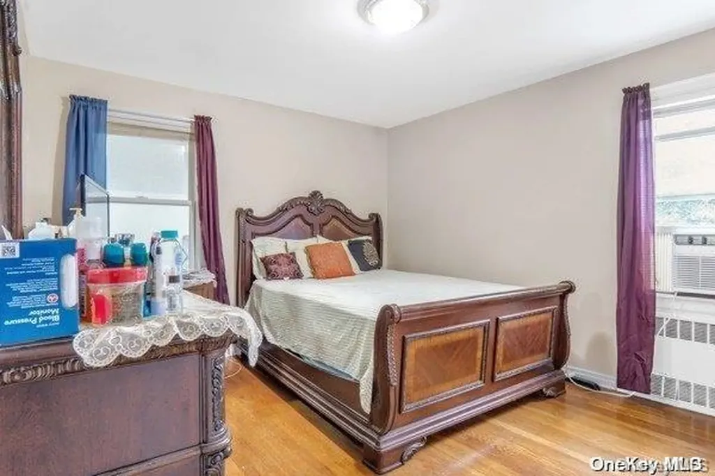 26 Orchard Place Valley Stream NY 11580