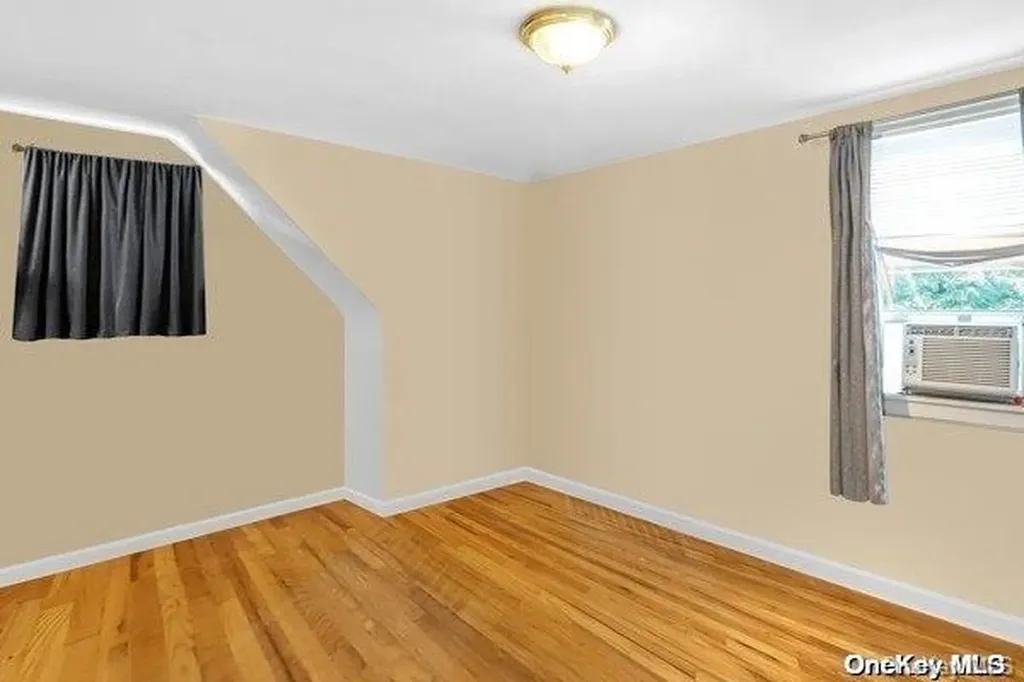 26 Orchard Place Valley Stream NY 11580