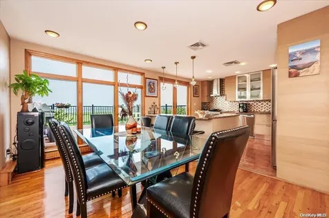 909 Gerry Avenue Lido Beach NY 11561