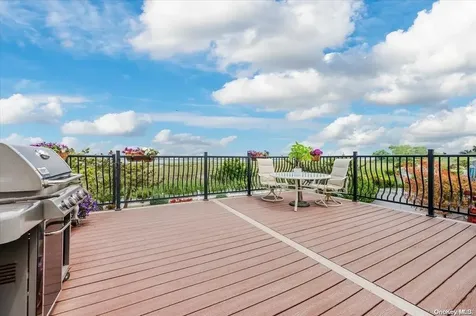 909 Gerry Avenue Lido Beach NY 11561