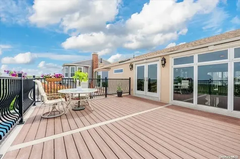909 Gerry Avenue Lido Beach NY 11561
