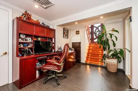 909 Gerry Avenue Lido Beach NY 11561