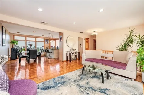 909 Gerry Avenue Lido Beach NY 11561