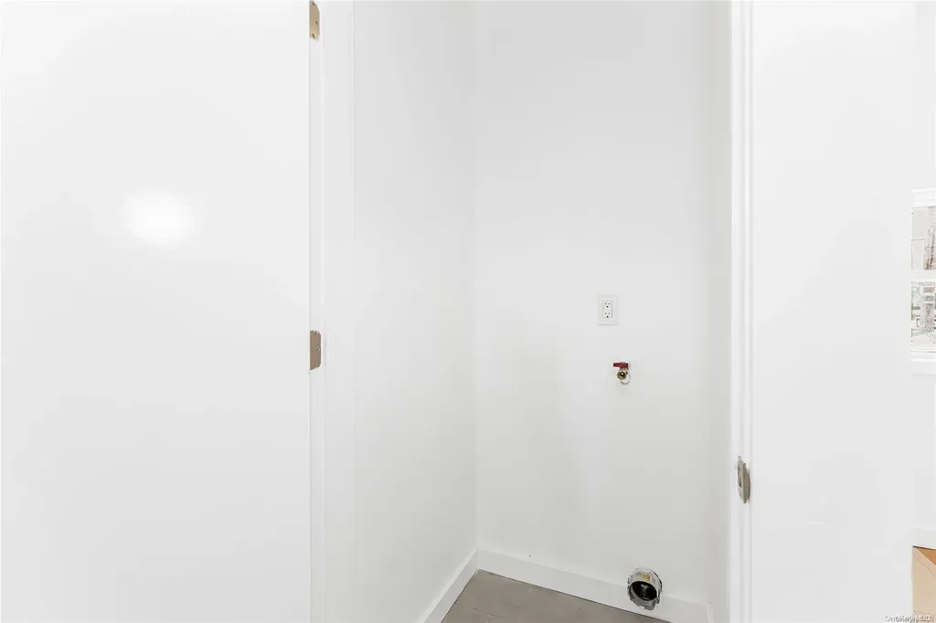 9 Lester Court Brooklyn NY 11229