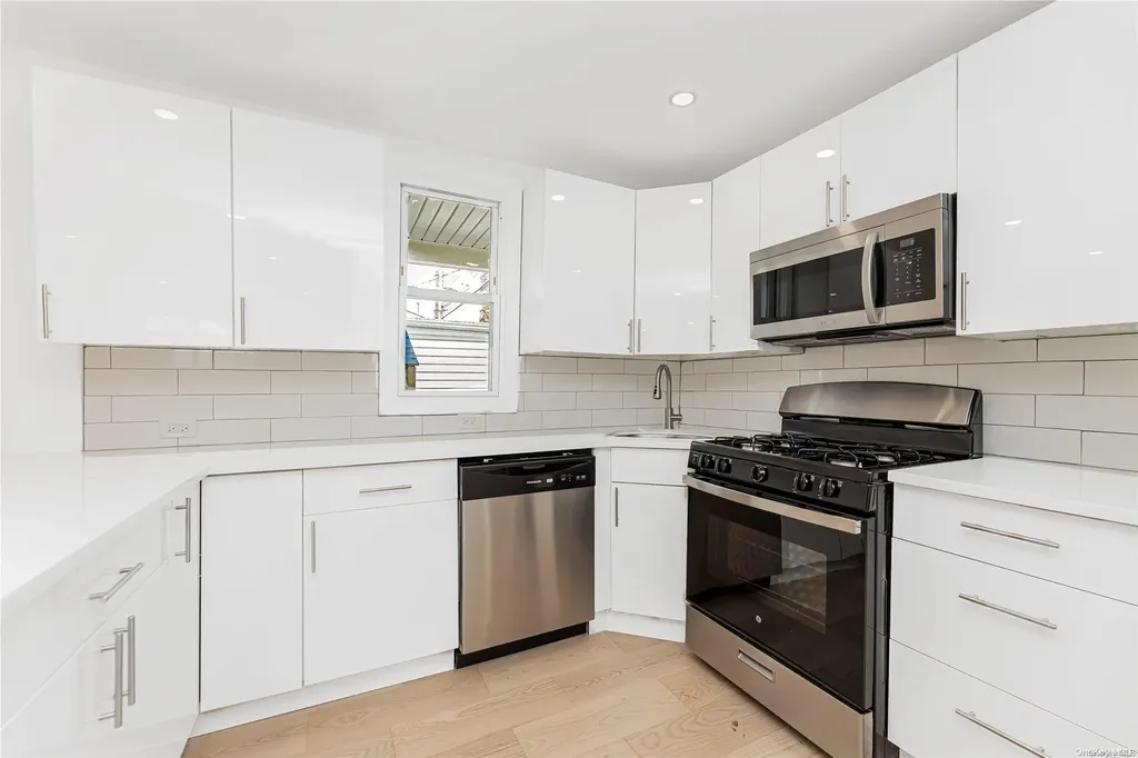 9 Lester Court Brooklyn NY 11229