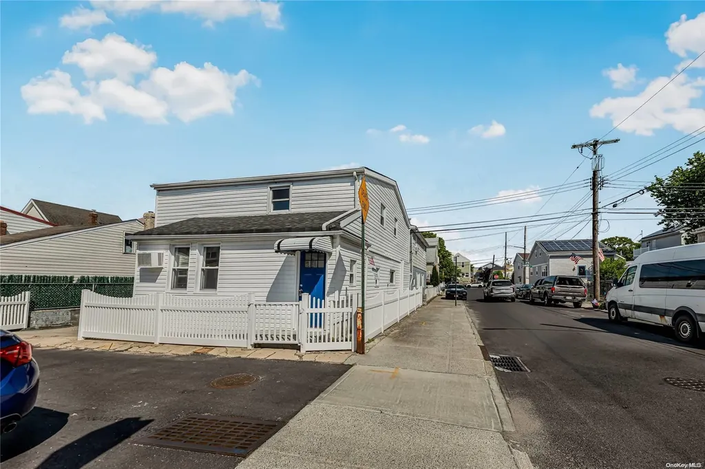9 Lester Court Brooklyn NY 11229