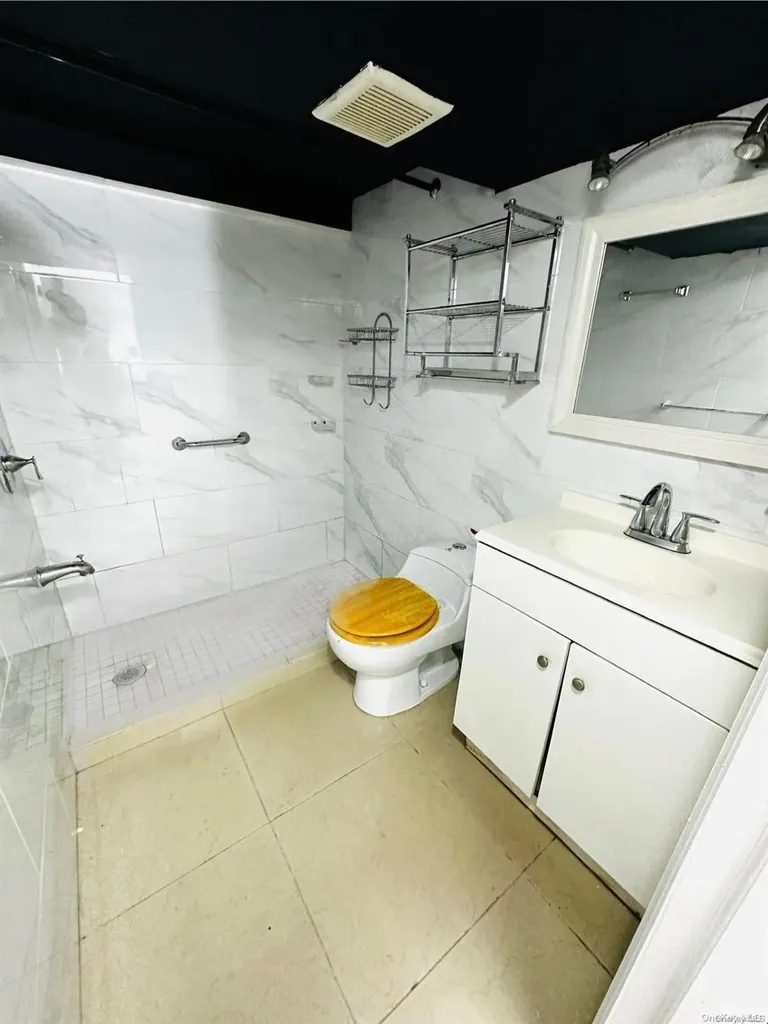 1622 Adams Bronx NY 10460