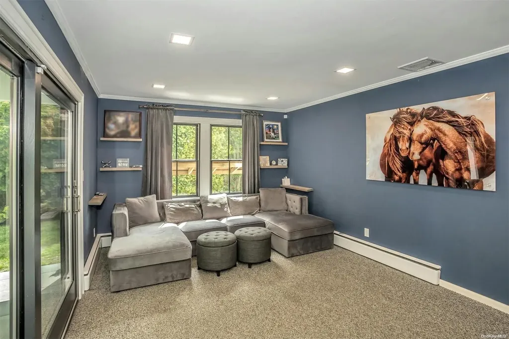 10 Skyline Drive Huntington NY 11743