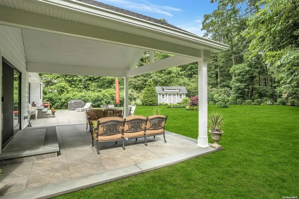 10 Skyline Drive Huntington NY 11743