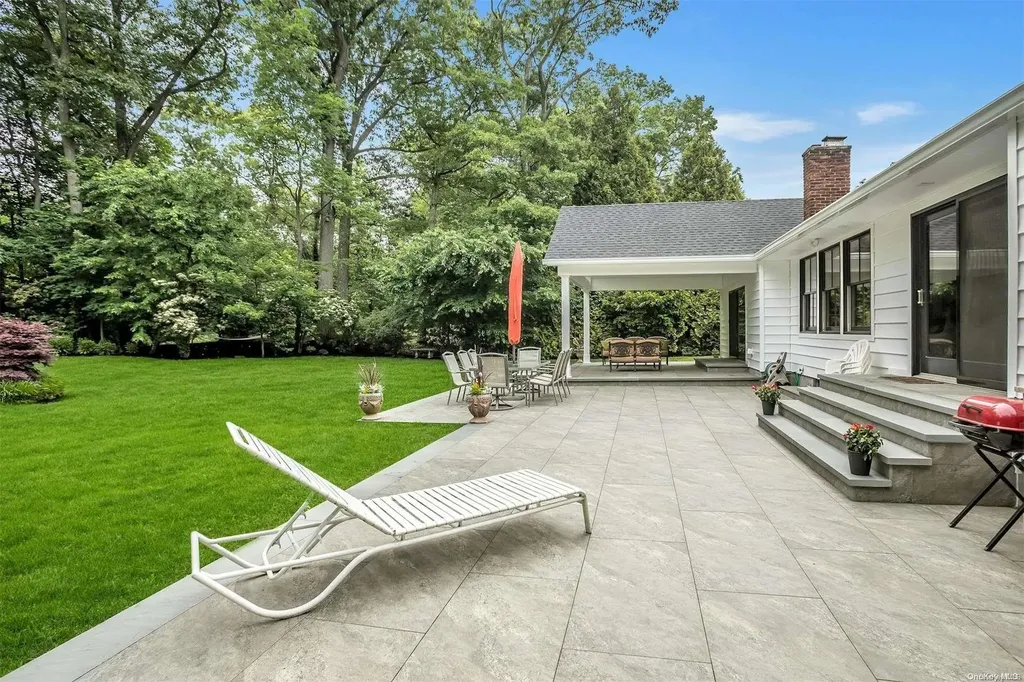 10 Skyline Drive Huntington NY 11743