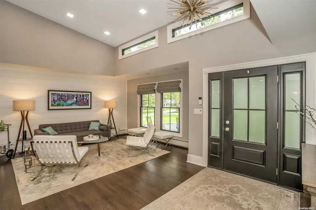 10 Skyline Drive Huntington NY 11743
