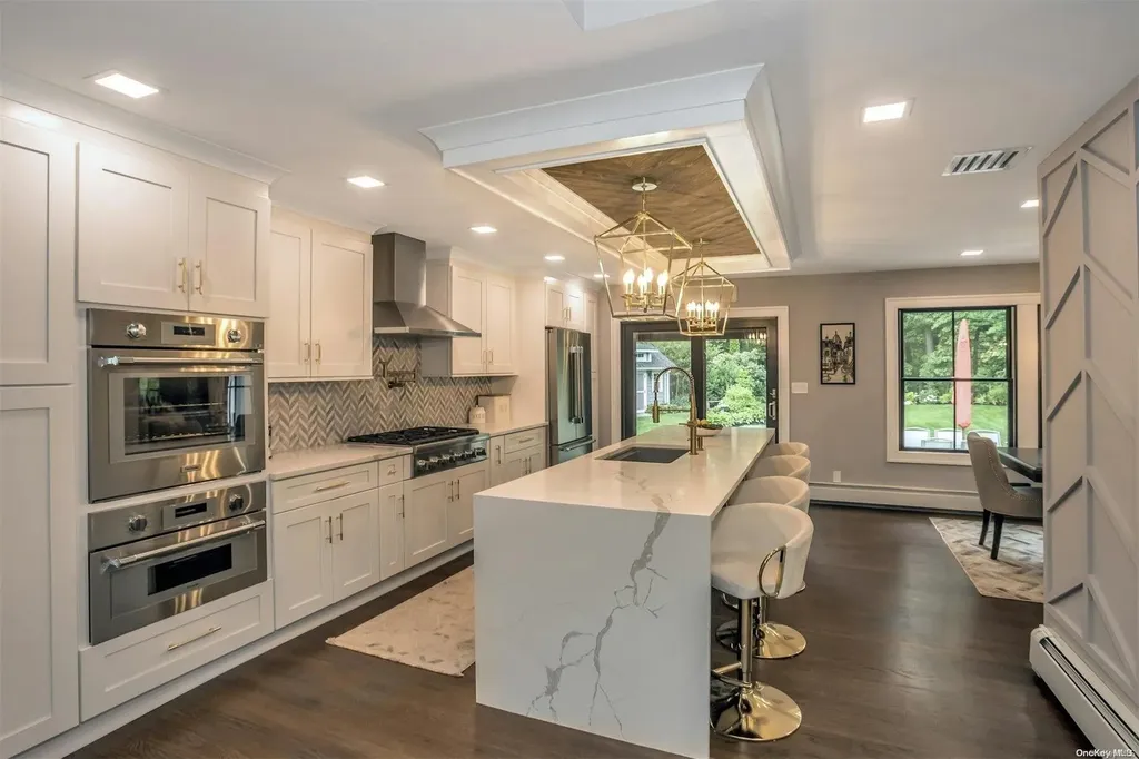 10 Skyline Drive Huntington NY 11743