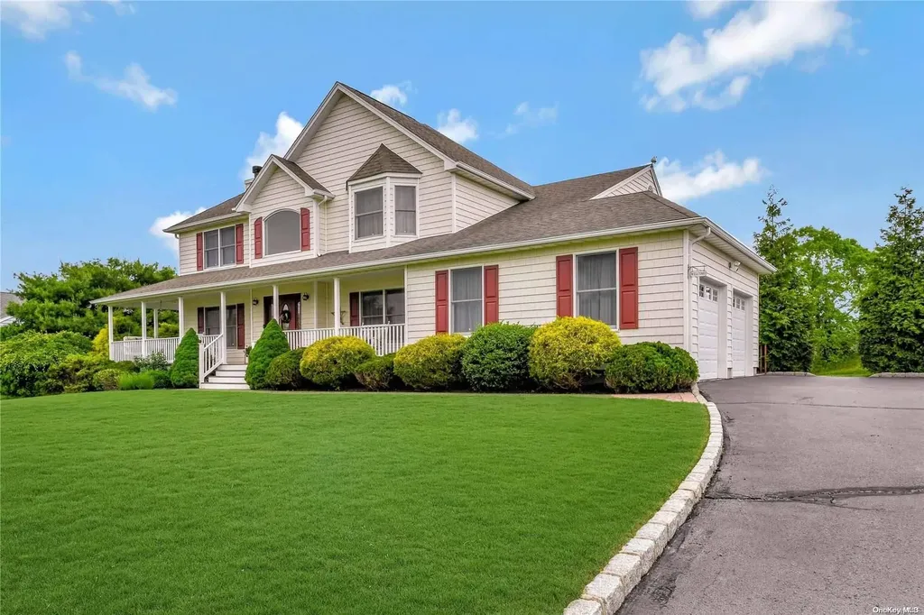 70 Nicholas Way Baiting Hollow NY 11933