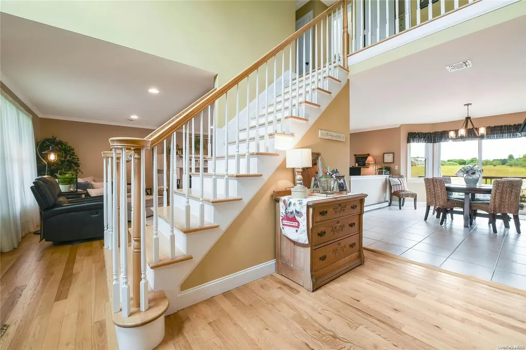 70 Nicholas Way Baiting Hollow NY 11933