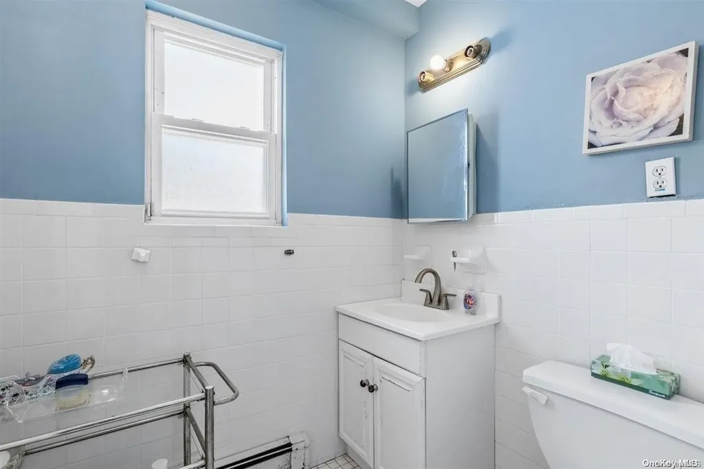 70 Grove Avenue Cedarhurst NY 11516