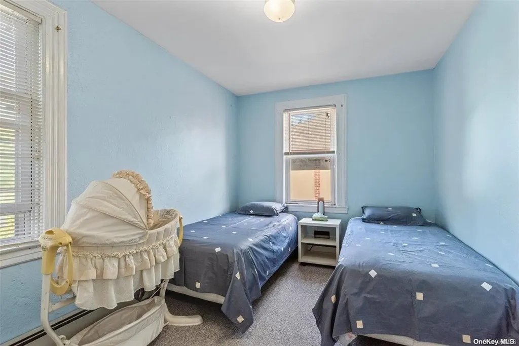 70 Grove Avenue Cedarhurst NY 11516