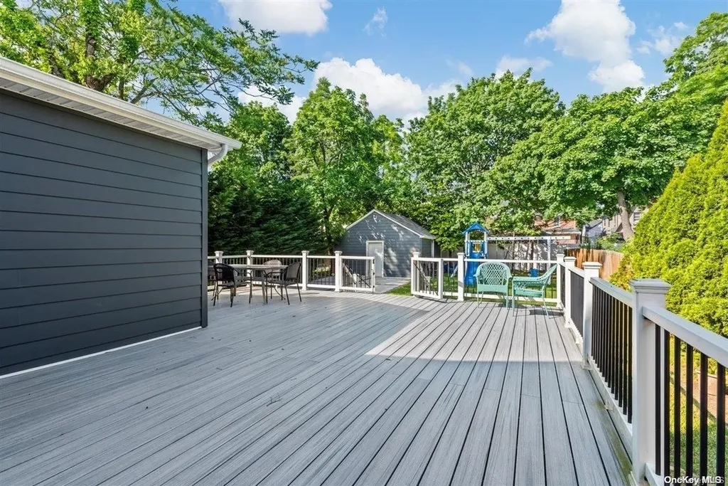 70 Grove Avenue Cedarhurst NY 11516