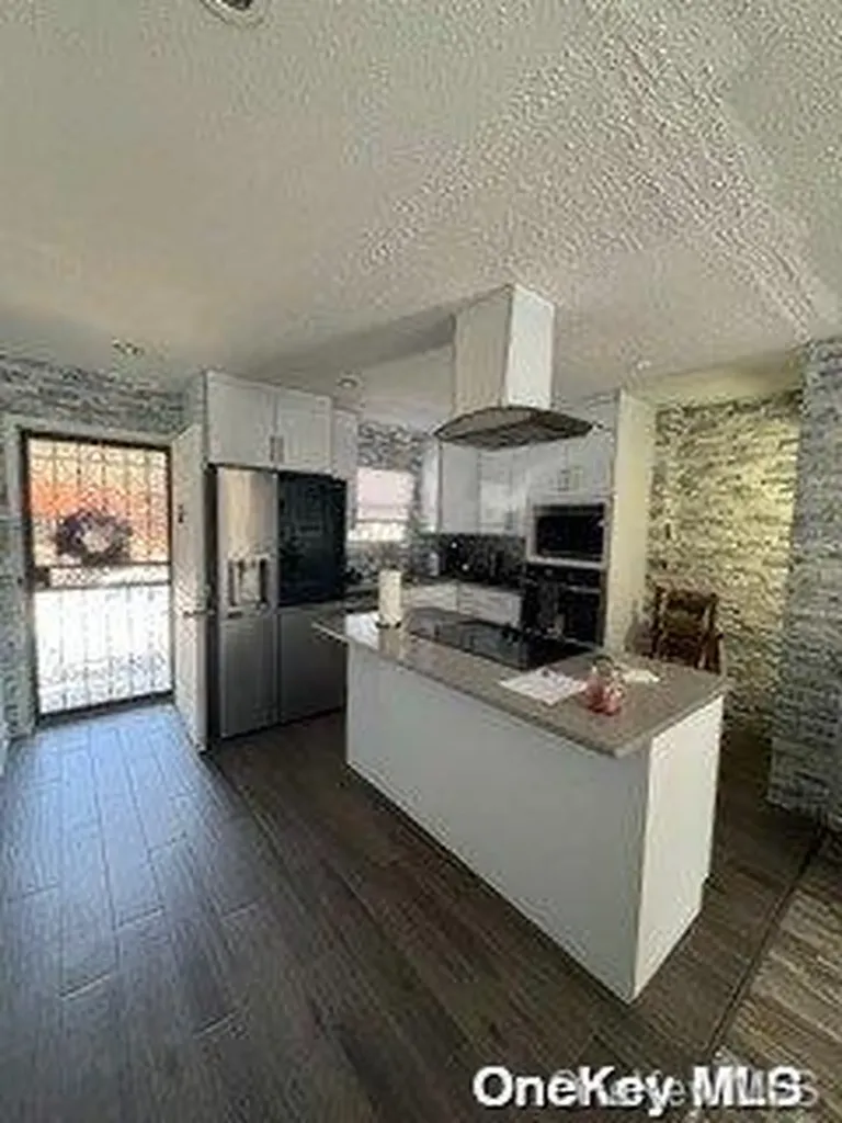 566 Hendrix Street Brooklyn NY 11207