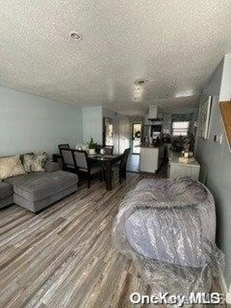 566 Hendrix Street Brooklyn NY 11207