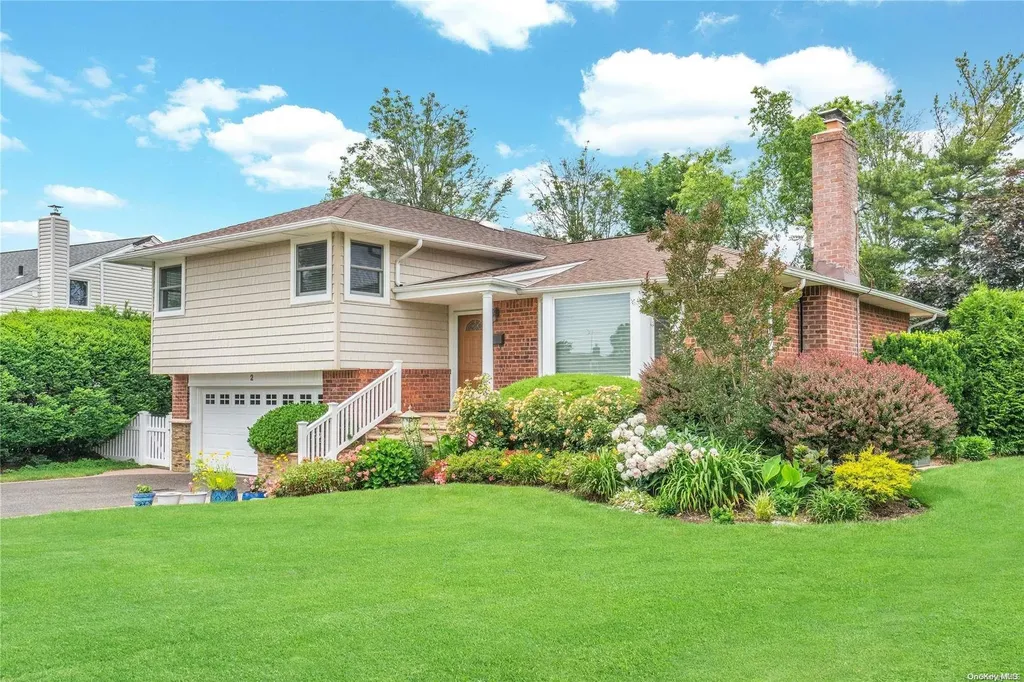 2 Steven Lane Plainview NY 11803