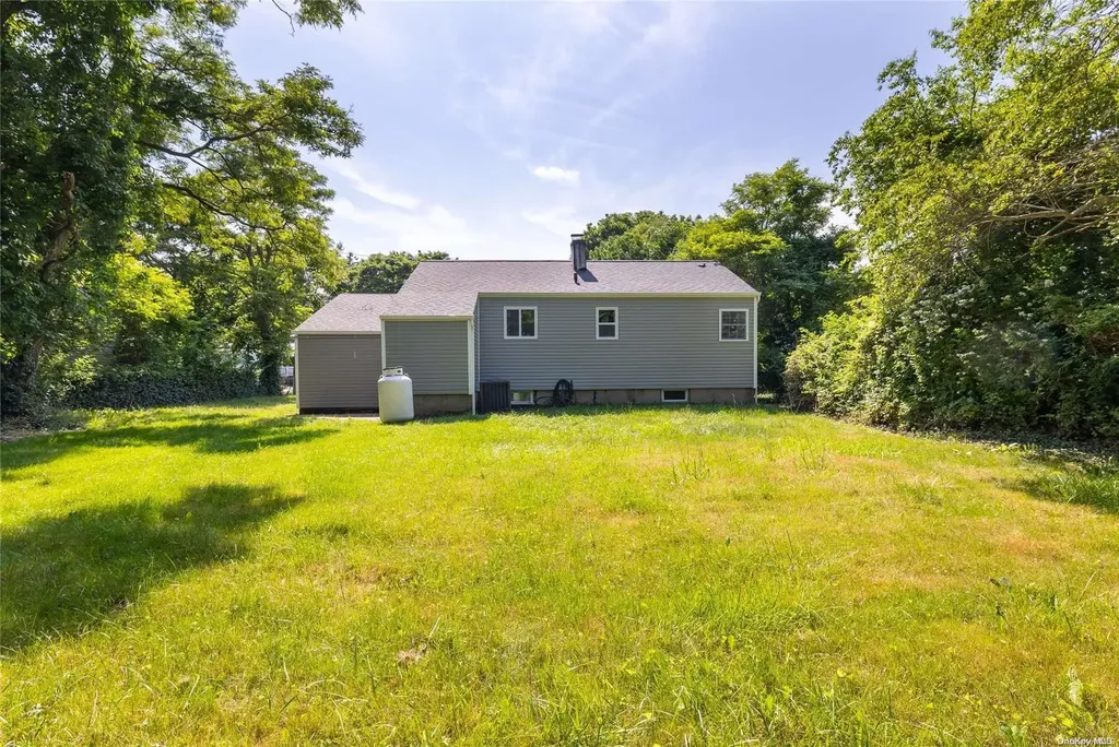 35 Pace Avenue Bellport NY 11713